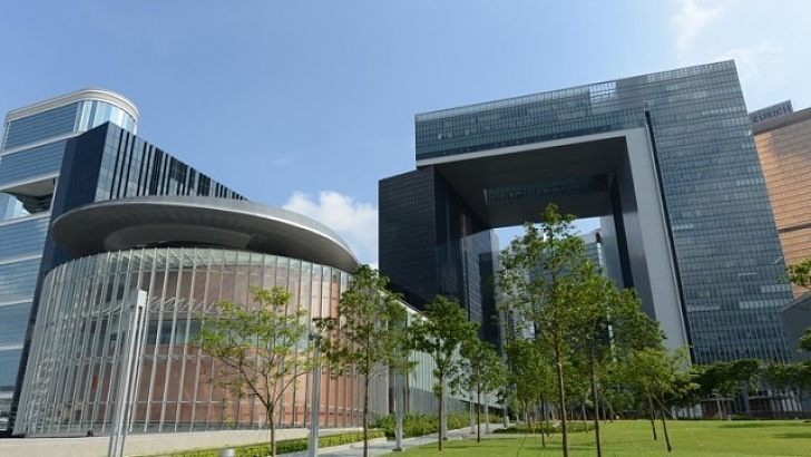 難道要京官當特首?